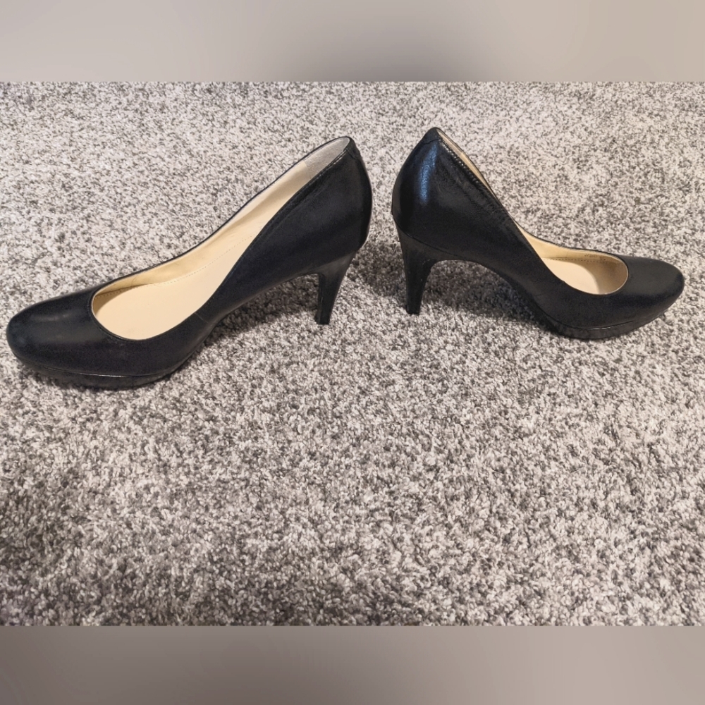 Marc Fischer Size 8 mini platforms
